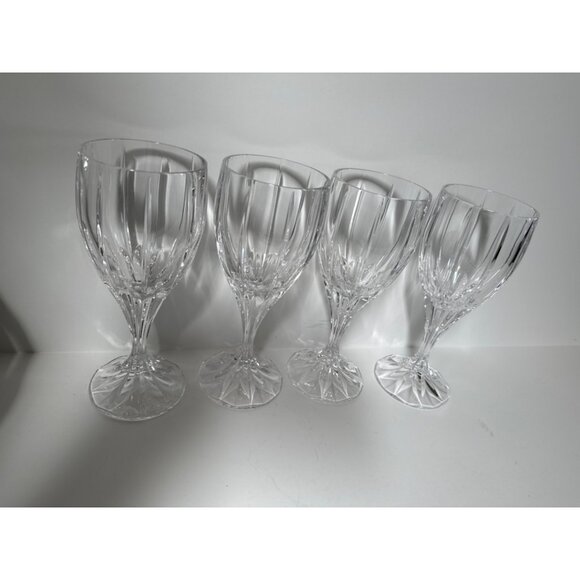 Wine / Water Glass Berkeley by Mikasa Set of 4 - Picture 2 of 10